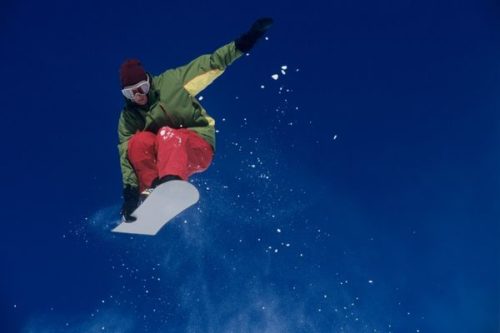Snowboardhose Test: Die 10 besten Snowboardhosen 2023